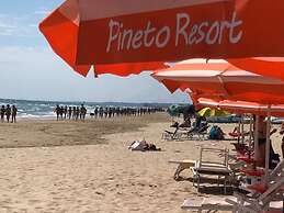 Pineto Resort