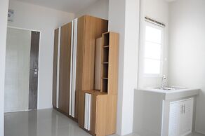 Paru Ville - Service Apartment