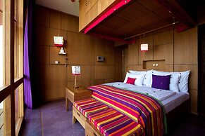 UTMT Underneath the Mango Tree Beach & Spa