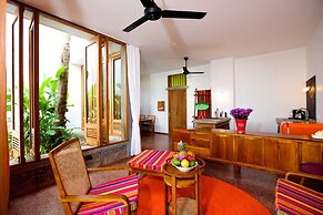 UTMT Underneath the Mango Tree Beach & Spa