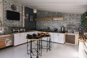 Melrose Viewpoint Hotel