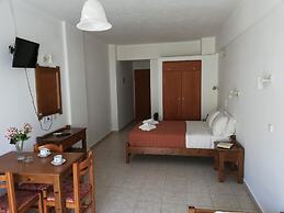 Karmi Studios & Apartments