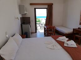 Karmi Studios & Apartments