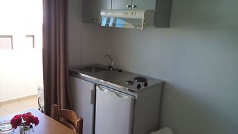 Karmi Studios & Apartments