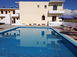 Karmi Studios & Apartments