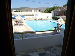 Karmi Studios & Apartments