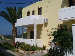 Karmi Studios & Apartments