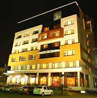 Hotel EEFA