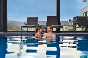 R hotel experiences