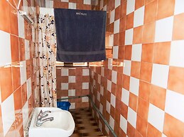 Deke Hotel and Suites