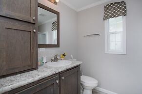 Water's Edge RV Resort