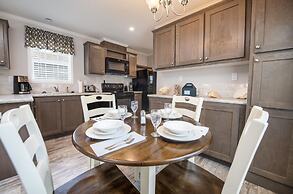 Water's Edge RV Resort