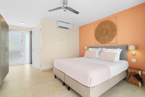 Delfins Beach Resort Bonaire, Tapestry Collection by Hilton