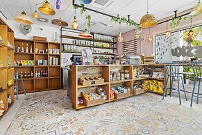 Delfins Beach Resort Bonaire, Tapestry Collection by Hilton