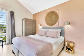 Delfins Beach Resort Bonaire, Tapestry Collection by Hilton