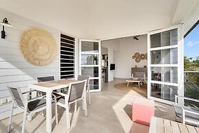 Delfins Beach Resort Bonaire, Tapestry Collection by Hilton