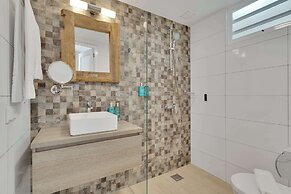 Delfins Beach Resort Bonaire, Tapestry Collection by Hilton