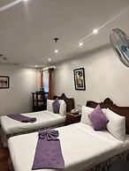 Log Cabin Hotel-Baguio