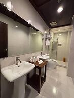 Log Cabin Hotel-Baguio