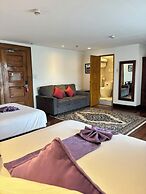 Log Cabin Hotel-Baguio