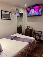 Log Cabin Hotel-Baguio