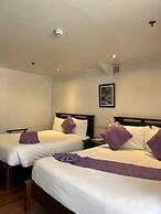 Log Cabin Hotel-Baguio