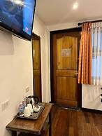 Log Cabin Hotel-Baguio