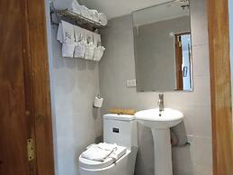 Log Cabin Hotel-Baguio