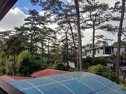 Log Cabin Hotel-Baguio