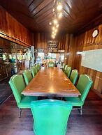 Log Cabin Hotel-Baguio