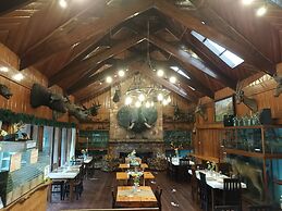 Log Cabin Hotel-Baguio