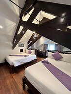 Log Cabin Hotel-Baguio