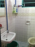 CVNB Bed & Bath - Hostel