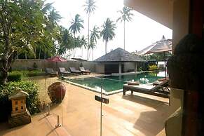 Samara Luxury Beachfront Villa