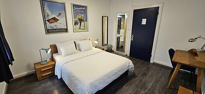 The Aarburg Hotel & Café