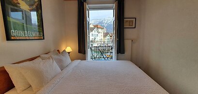 The Aarburg Hotel & Café