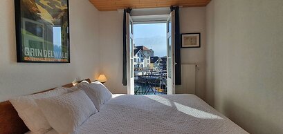 The Aarburg Hotel & Café