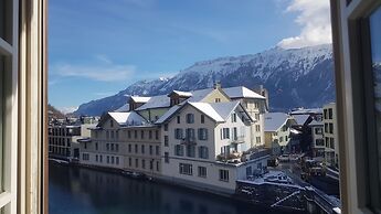 The Aarburg Hotel & Café