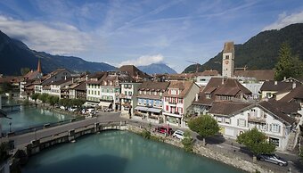 The Aarburg Hotel & Café