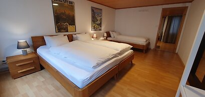 The Aarburg Hotel & Café