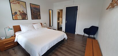 The Aarburg Hotel & Café