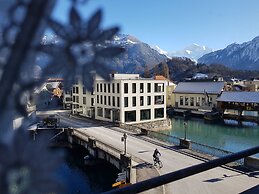 The Aarburg Hotel & Café