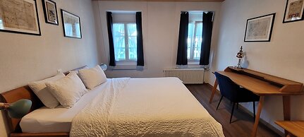 The Aarburg Hotel & Café