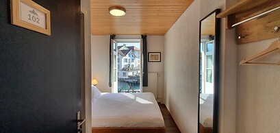 The Aarburg Hotel & Café