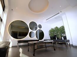 Pelican London Hotel and Residence