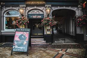 OYO The Red Lion Hotel