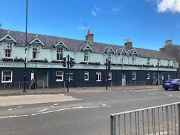 West Port Hotel
