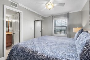 Ocean House 1903 2 Bedroom Condo by RedAwning