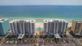 Ocean House 1903 2 Bedroom Condo by RedAwning