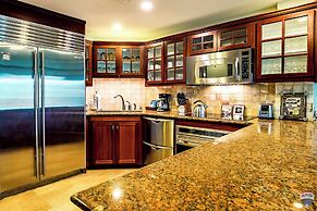 Waipouli Beach Resort E 205 by RedAwning